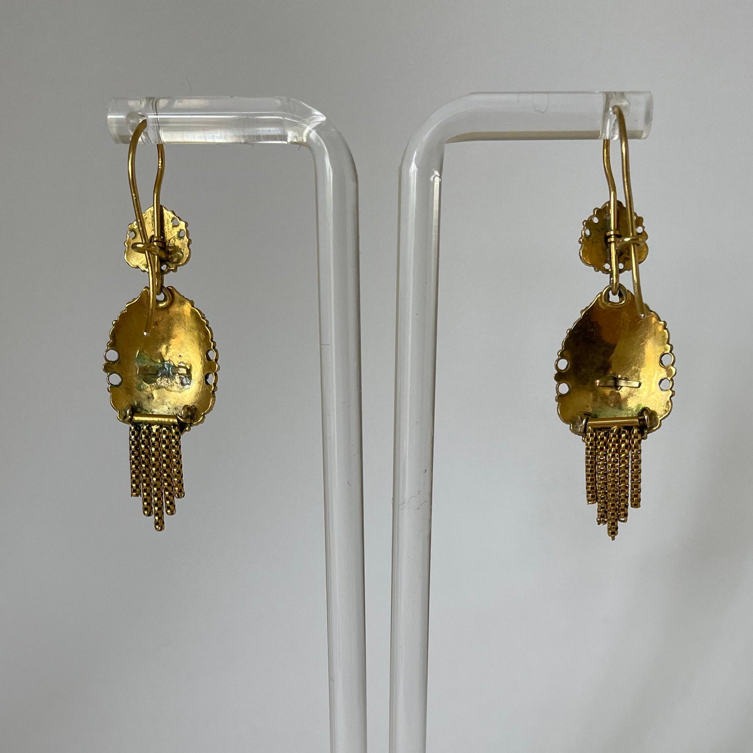Back of gold earrings